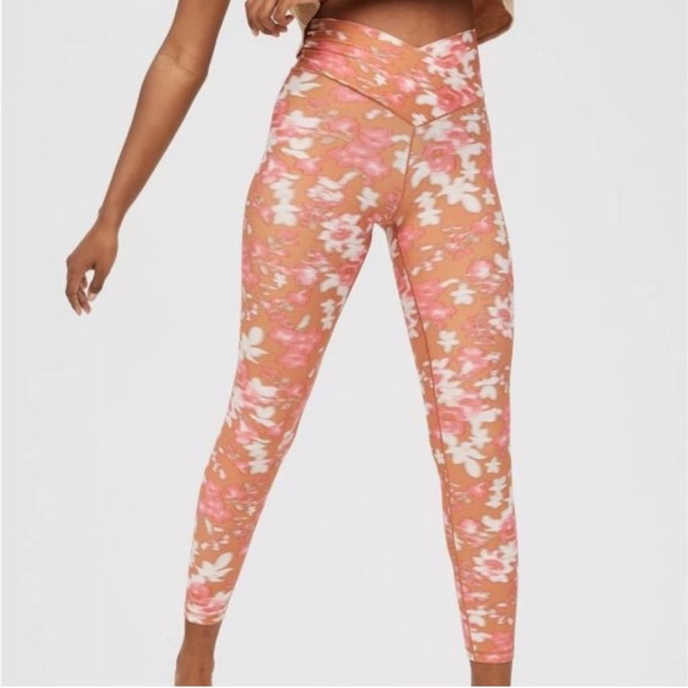 Aerie Women's OFFLINE Real Me High Waisted
Crossover Legging size XXL